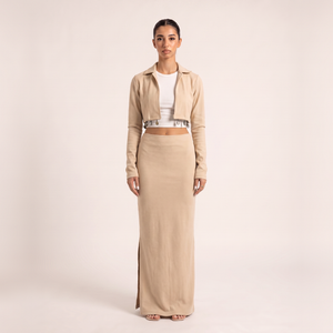 BLANC Dune Set beige cropped jacket and maxi skirt – front view